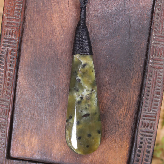 Rimu Pounamu Roimata Pendant - NZ Greenstone