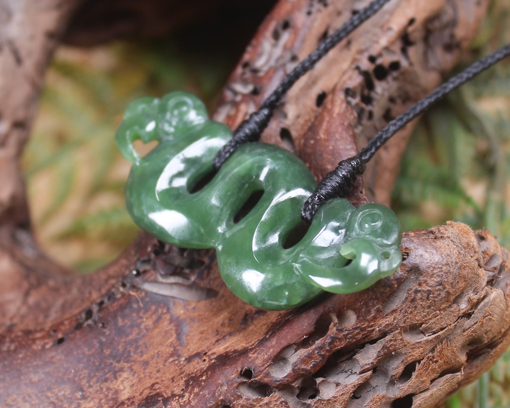 Pekapeka Pendant carved from Hapopo Pounamu - NZ Greenstone
