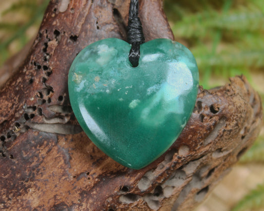 Chrysoprase Heart pendant