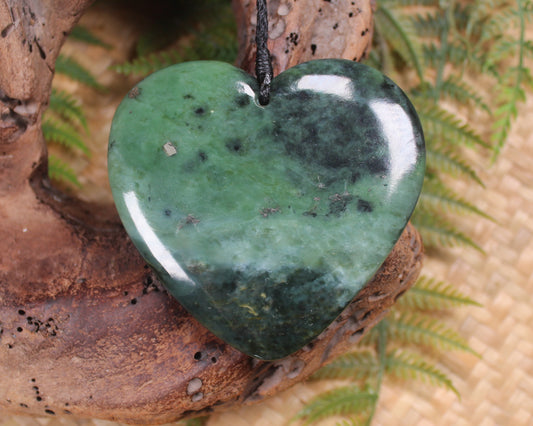 Heart carved from Inanga Pounamu - NZ Greenstone