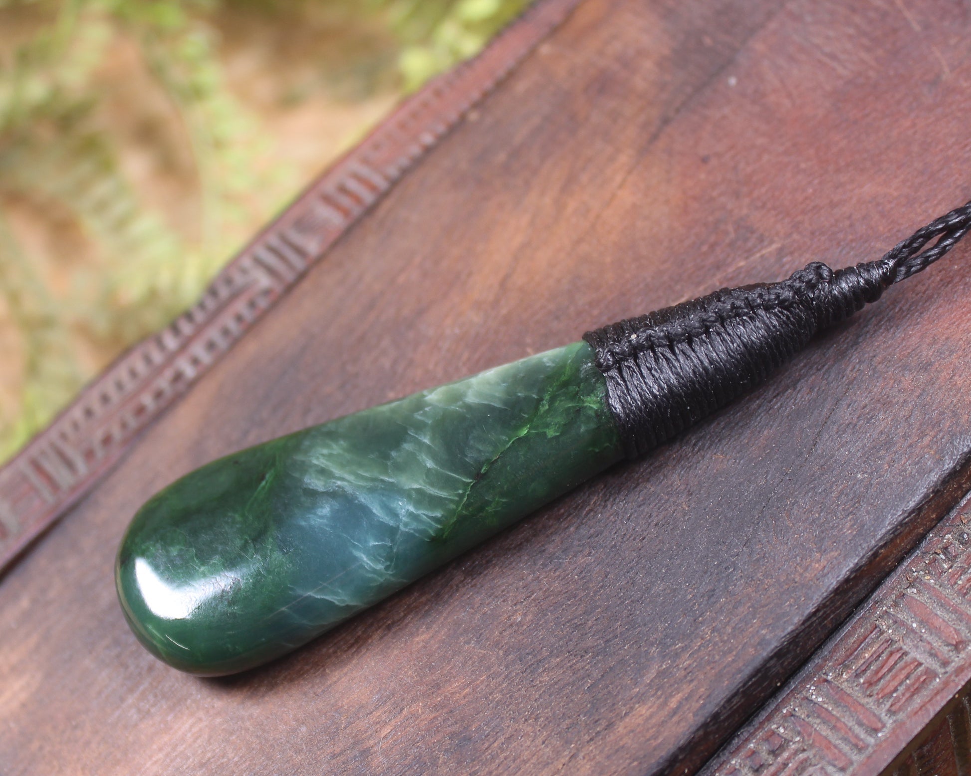 Kawakawa Pounamu Roimata Pendant - NZ Greenstone