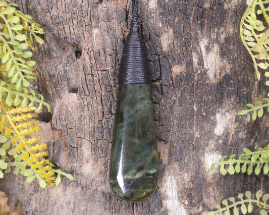 Rimu Pounamu Roimata Pendant - NZ Greenstone
