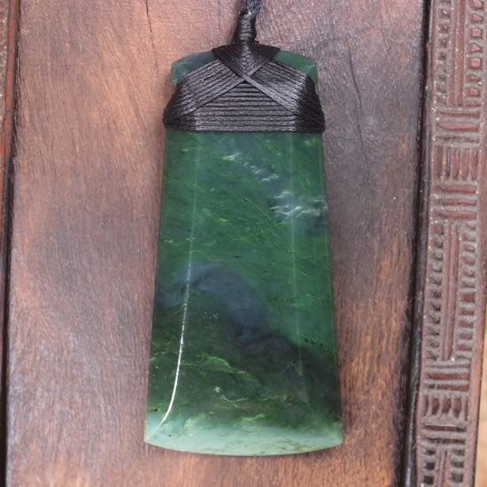Kawakawa Pounamu Toki