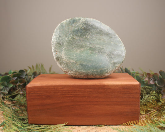 Freeform Pounamu Sculpture - Inanga Pounamu - NZ Greenstone