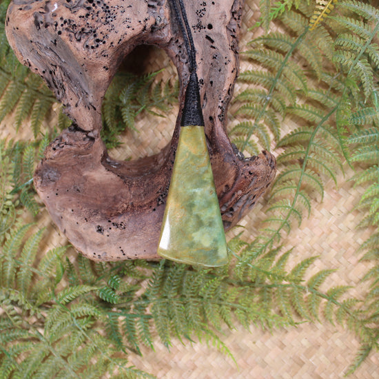 Toki or Adze Pendant carved from Flower Jade Pounamu - NZ Greenstone