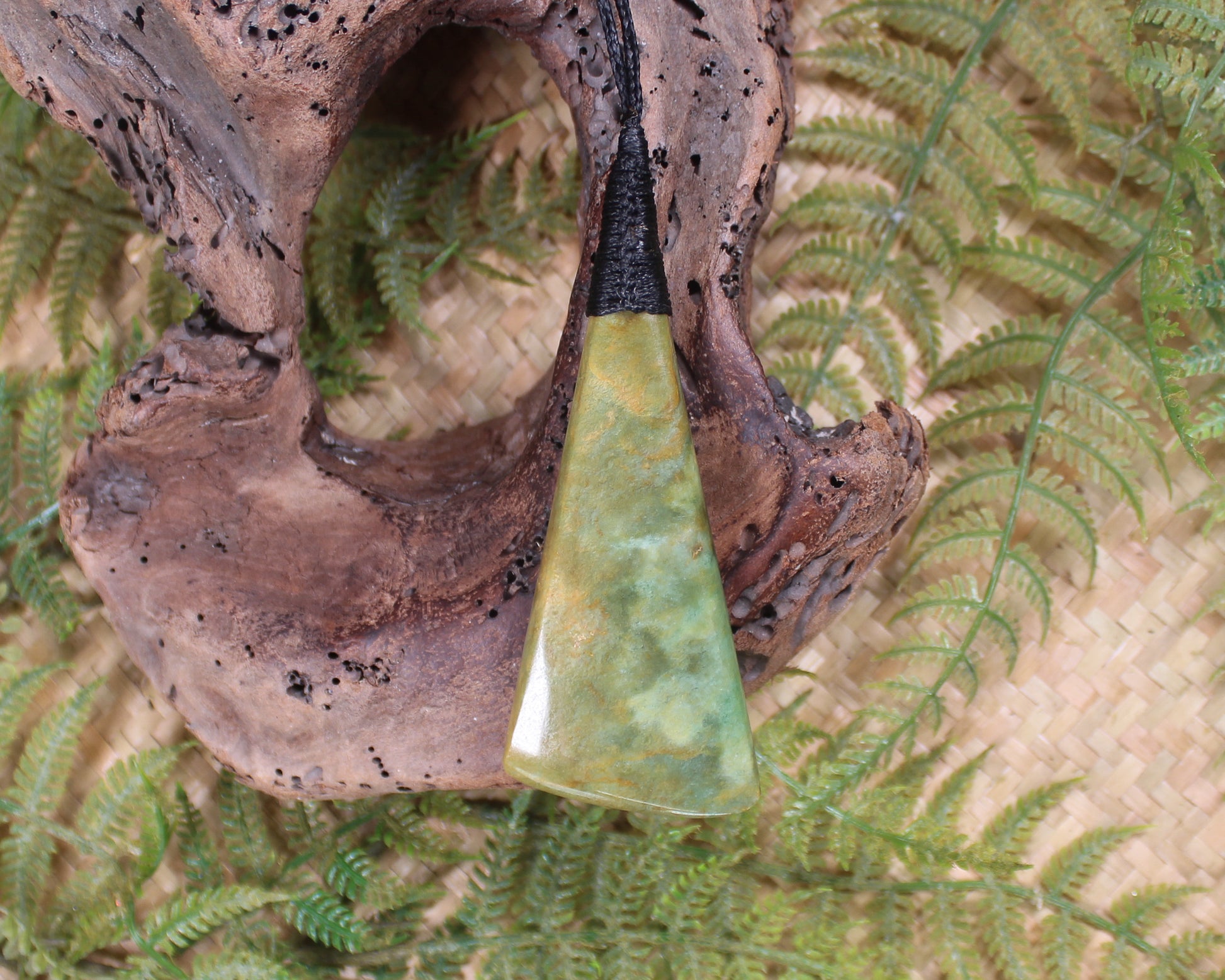 Toki or Adze Pendant carved from Flower Jade Pounamu - NZ Greenstone