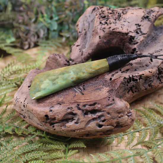 Toki or Adze Pendant carved from Flower Jade Pounamu - NZ Greenstone
