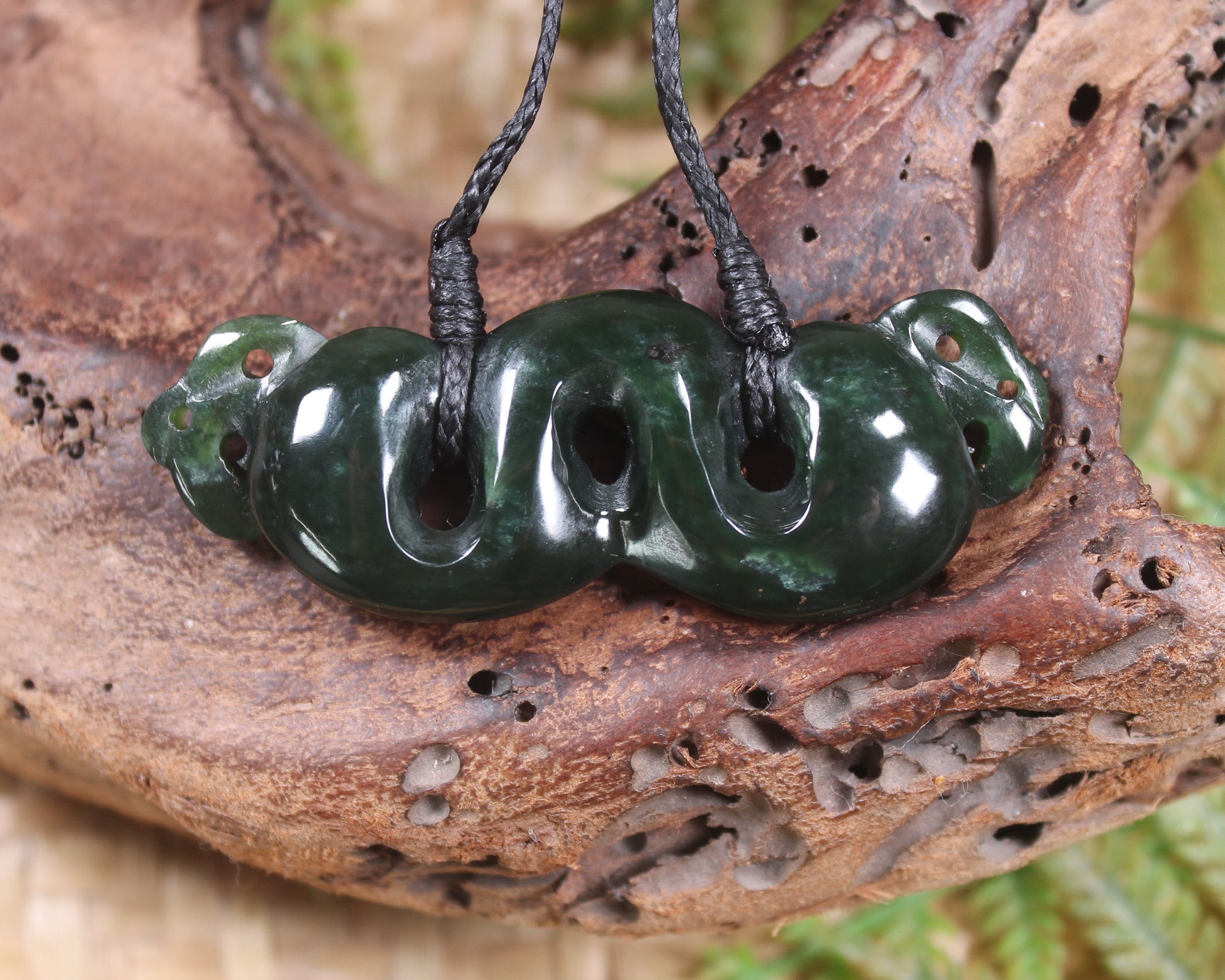 Pekapeka Pendant carved from Kawakawa Pounamu - NZ Greenstone