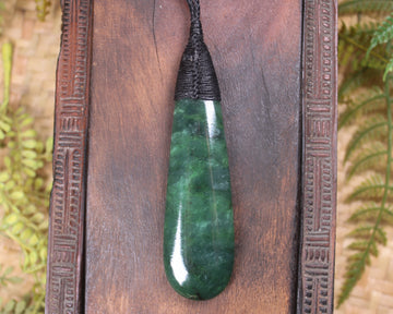 Kawakawa Pounamu Roimata Pendant - NZ Greenstone