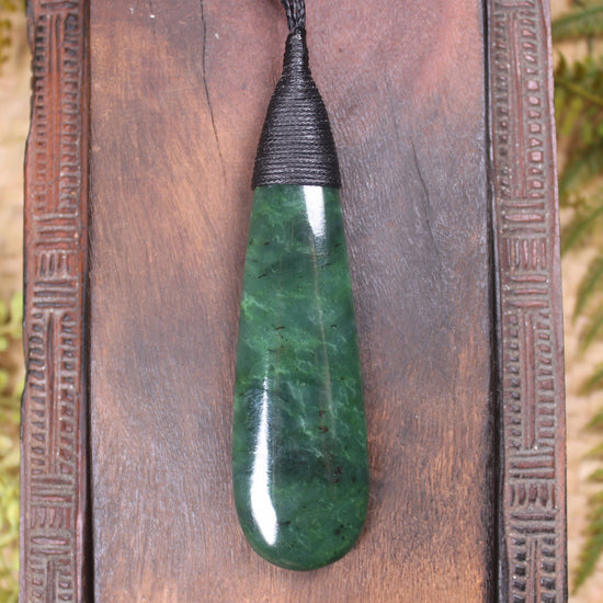 Kawakawa Pounamu Roimata Pendant - NZ Greenstone