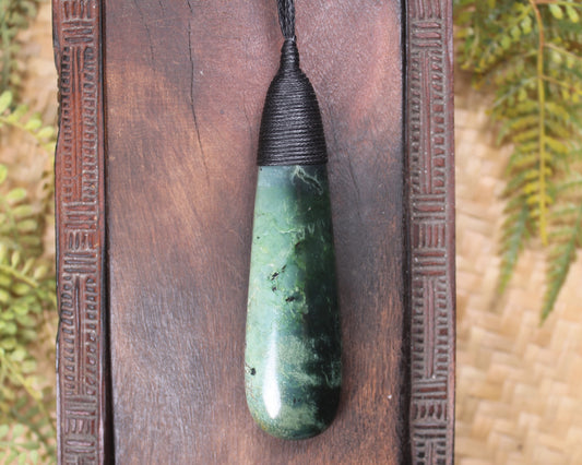 Kawakawa Pounamu Roimata Pendant - NZ Greenstone