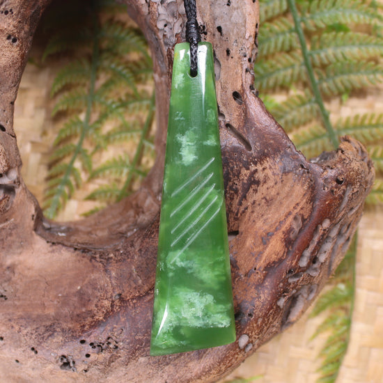 Toki or Adze Pendant carved from Flower Jade Pounamu - NZ Greenstone