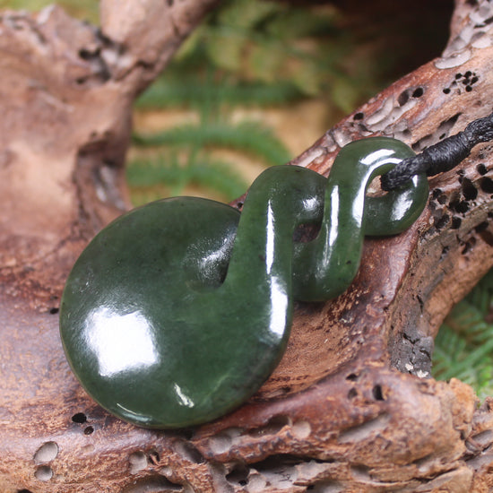 Twist carved from Kawakawa Pounamu - NZ Greenstone