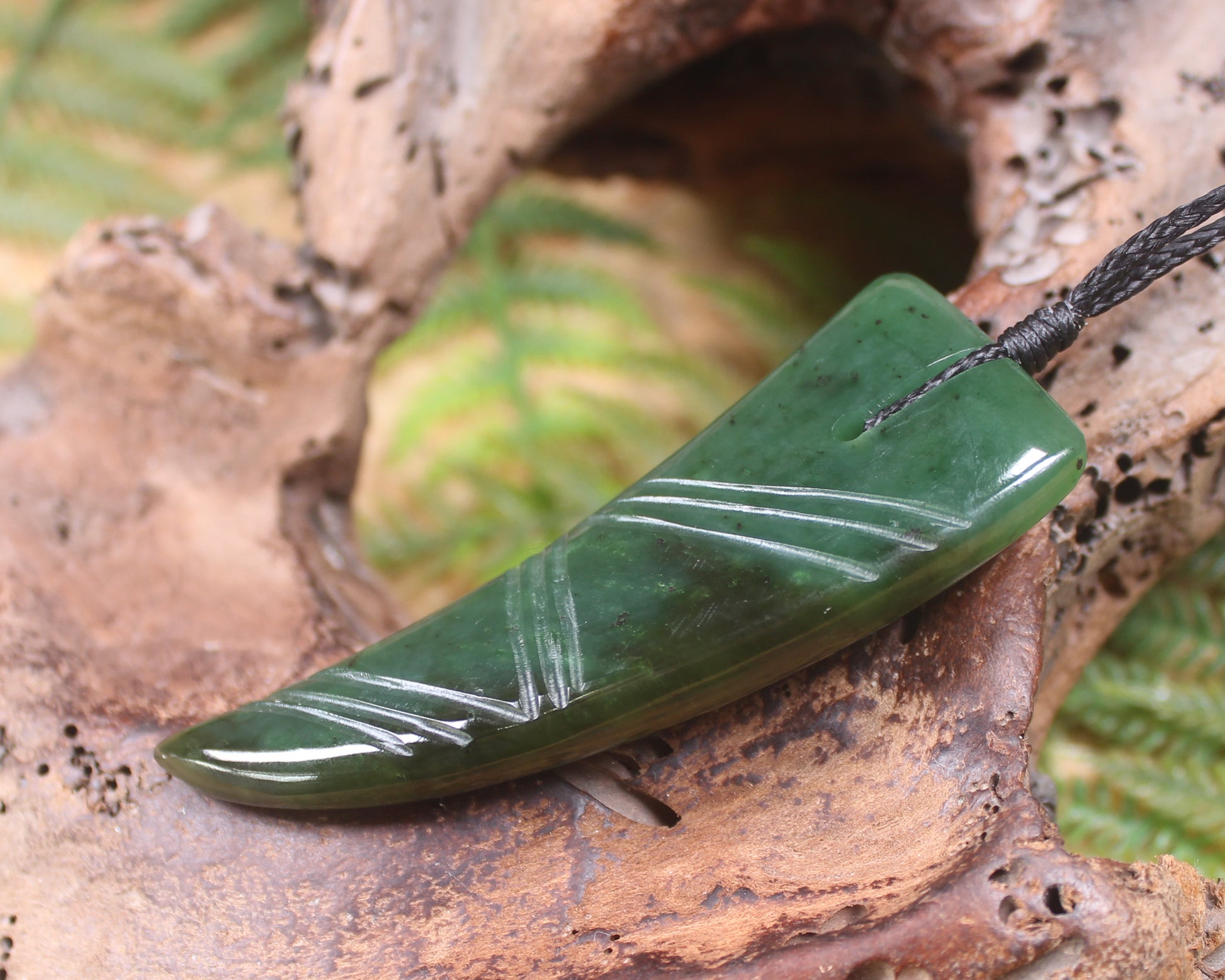 Hapopo Pounamu Tooth