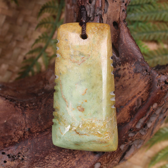 Toki or Adze Pendant carved from Flower Jade Pounamu - NZ Greenstone