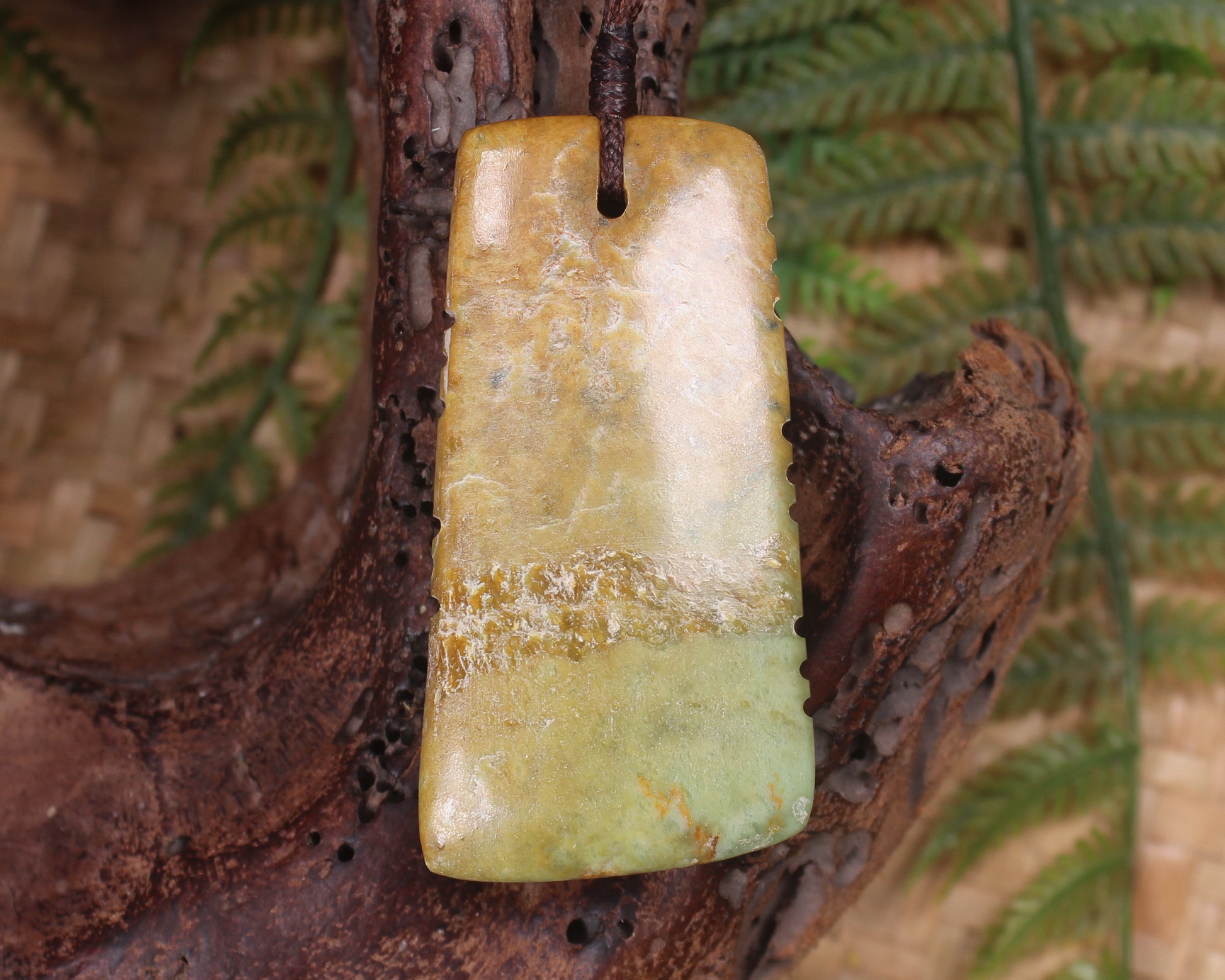 Toki or Adze Pendant carved from Flower Jade Pounamu - NZ Greenstone