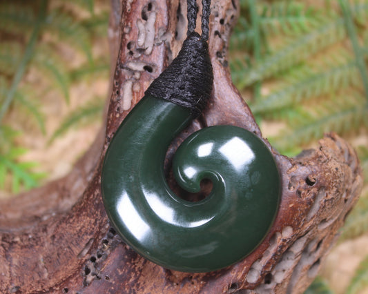 Hei Matau or Fish Hook carved from Kawakawa Pounamu - NZ Greenstone