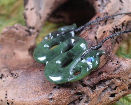 Pekapeka Pendant carved from Hapopo Pounamu - NZ Greenstone