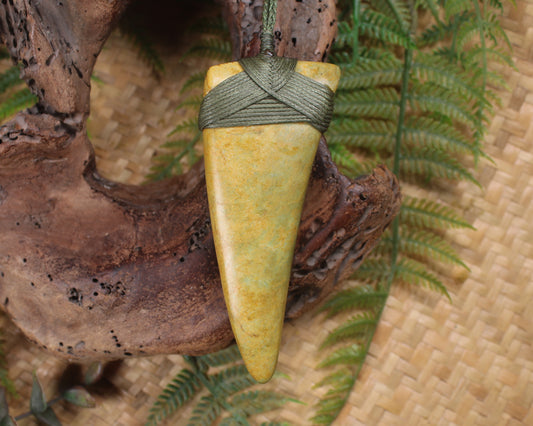Taniwha Tooth or Niho carved from Flower Jade Pounamu - NZ Greenstone