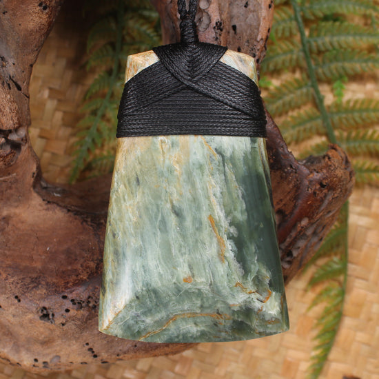 Inanga Pounamu Toki