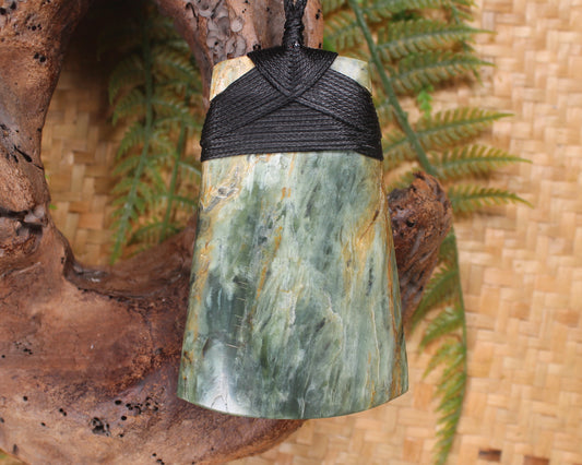Inanga Pounamu Toki