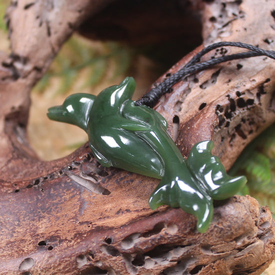 Dolphin or Aihe Pendant - Kawakawa Pounamu - NZ Greenstone