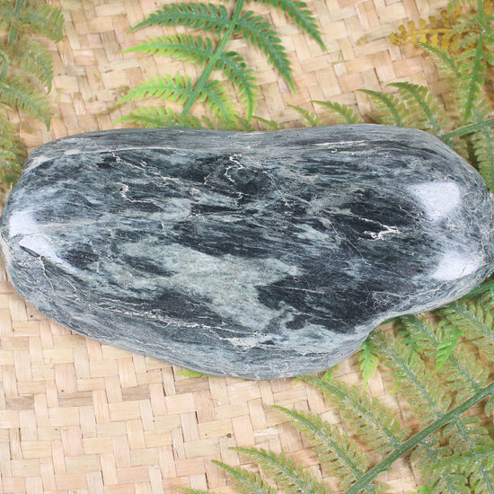 Freeform Serpentine Pounamu Sculpture - NZ Greenstone