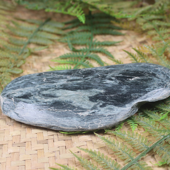 Freeform Serpentine Pounamu Sculpture - NZ Greenstone