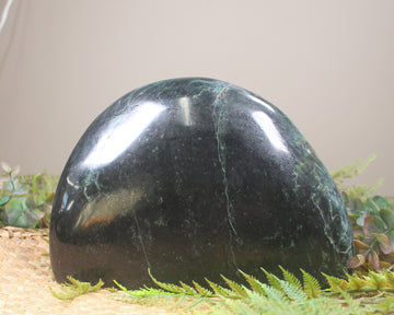 Freeform Serpentine Pounamu Sculpture - NZ Greenstone