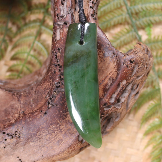 Tooth carved from Hapopo Pounamu - NZ Greenstone