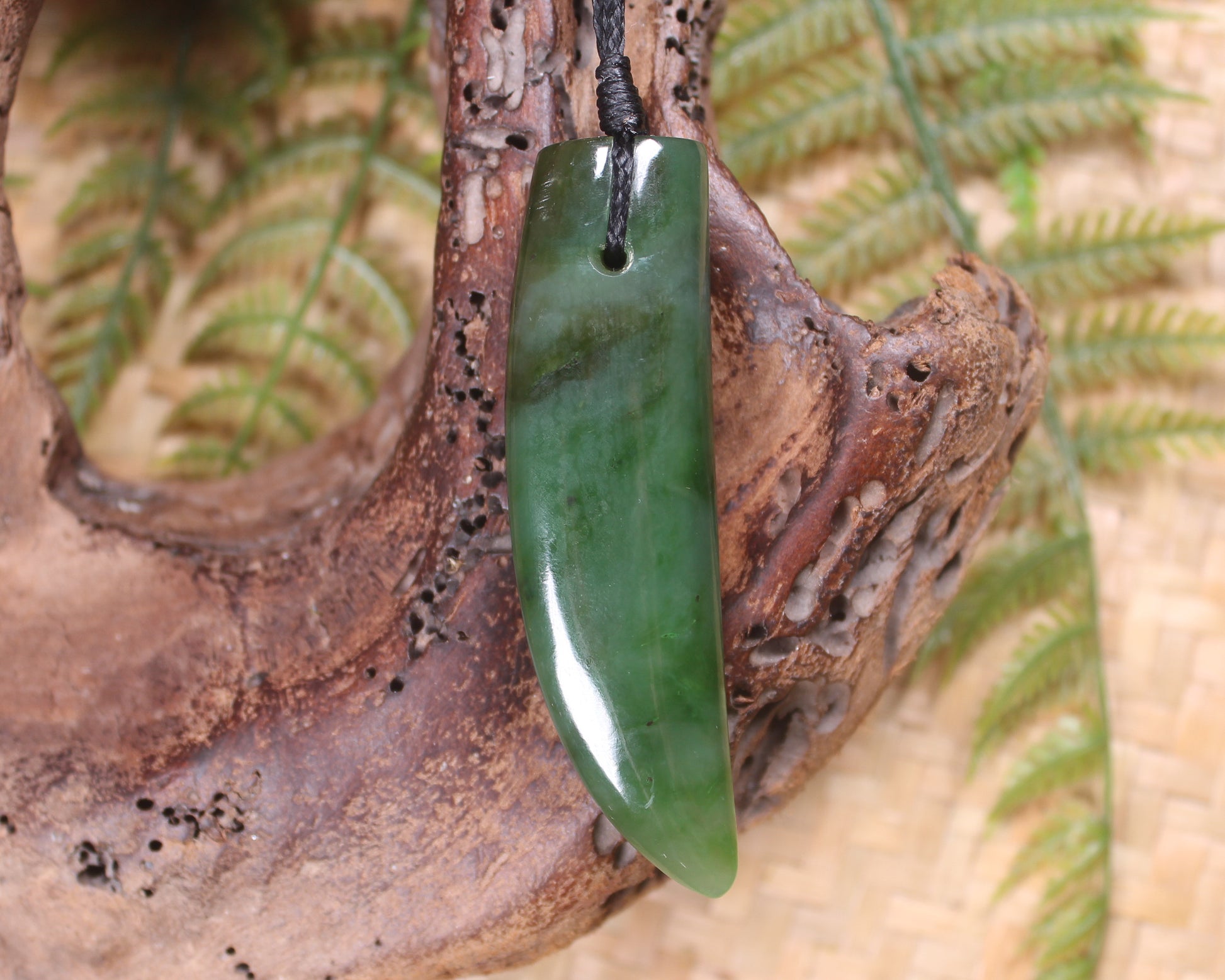 Tooth carved from Hapopo Pounamu - NZ Greenstone