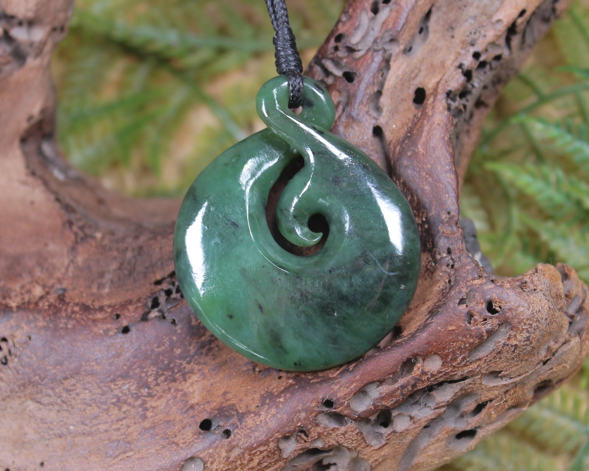 Koru Twist carved from Hapopo Pounamu - NZ Greenstone