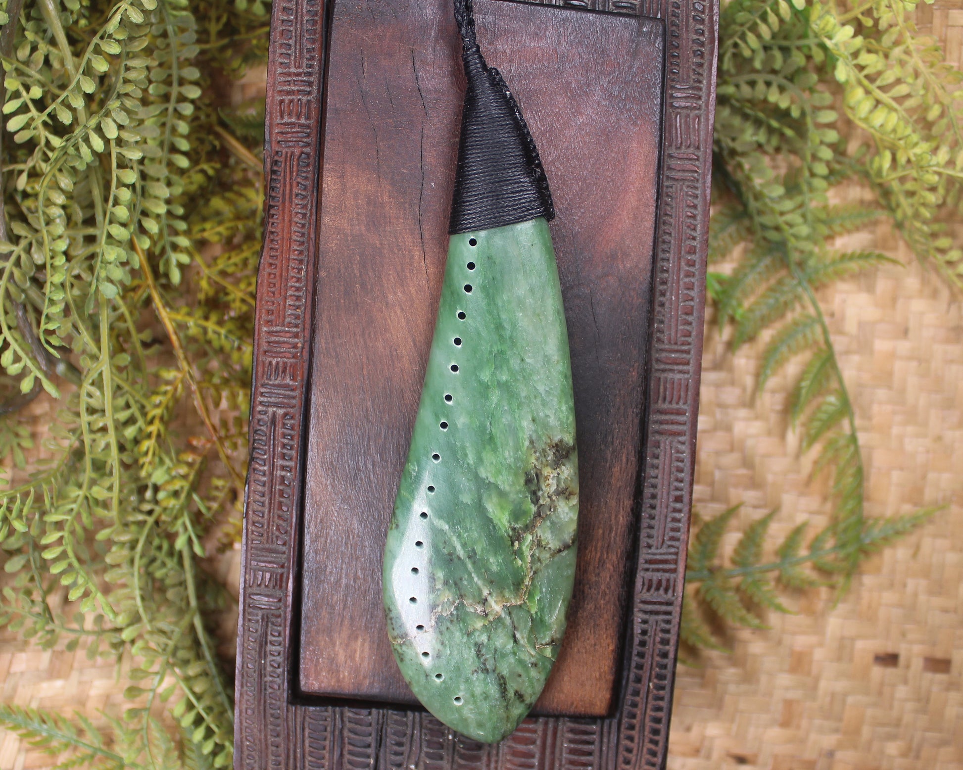 Roimata Teardrop carved from Hapopo Pounamu - NZ Greenstone