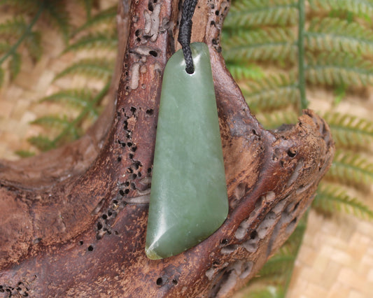 Inanga Pounamu Toki