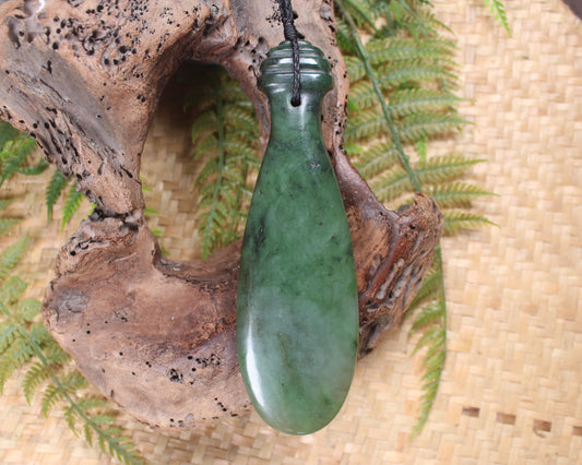 Mere or Patu carved from Hapopo Pounamu - NZ Greenstone
