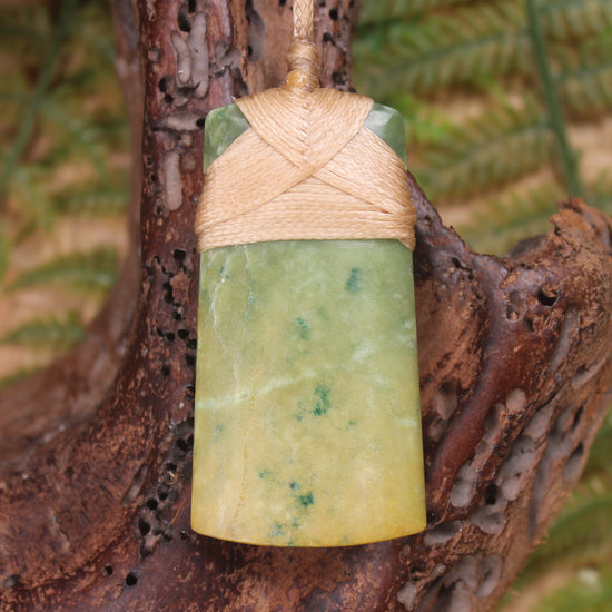 Toki or Adze Pendant carved from Flower Jade Pounamu - NZ Greenstone
