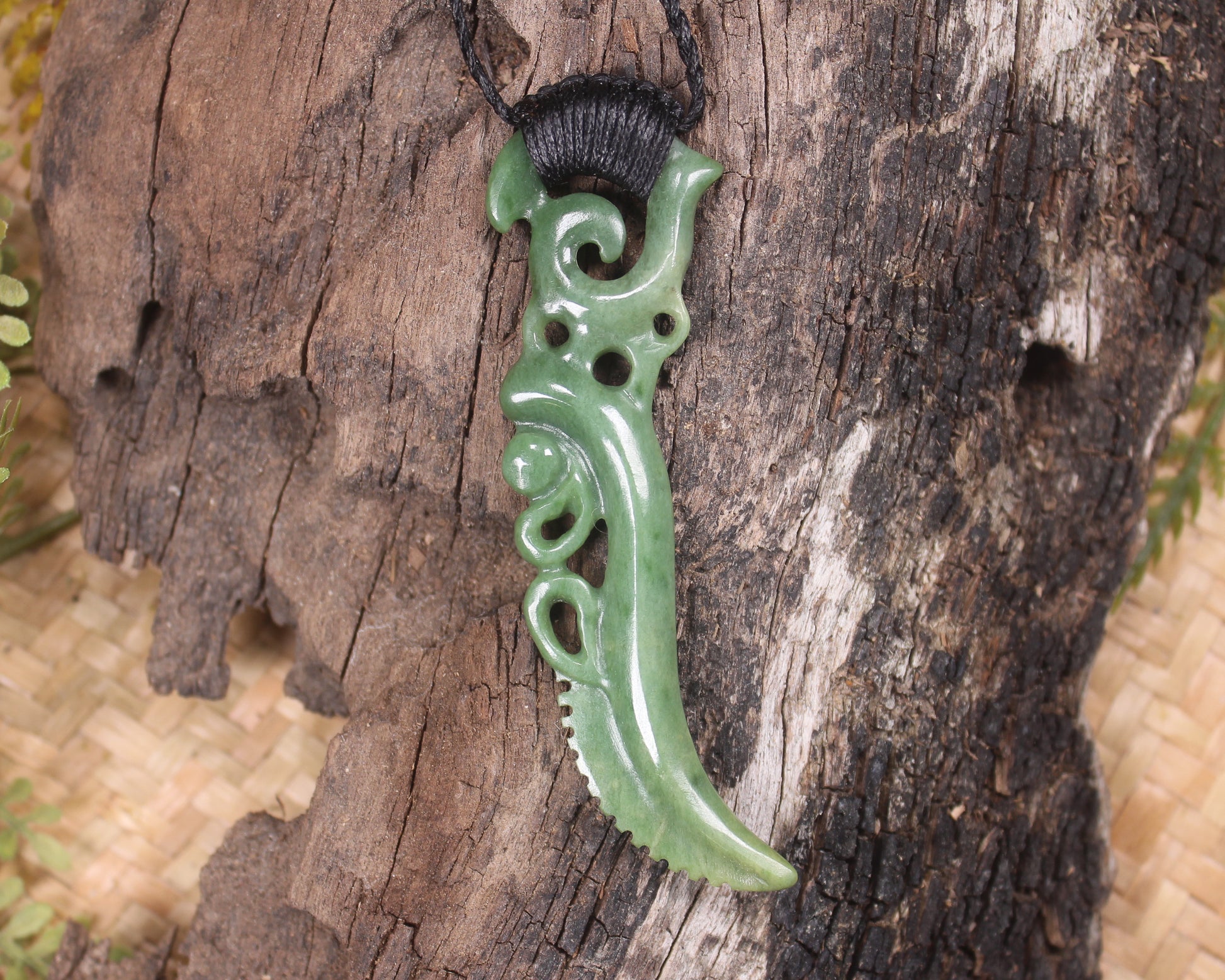 Manaia carved from Kawakawa Pounamu - NZ Greenstone