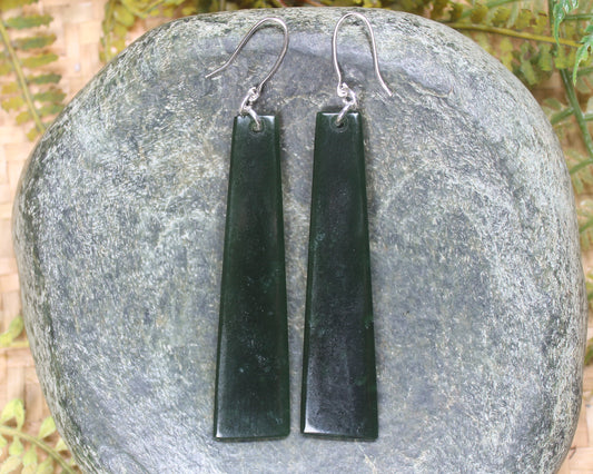 Roimata or Teardrop earrings carved from Kawakawa Pounamu - NZ Greenstone