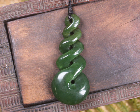 Twist carved from Kawakawa Pounamu - NZ Greenstone