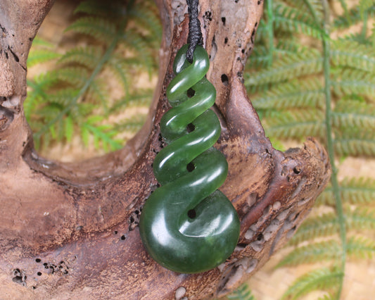 Twist carved from Kawakawa Pounamu - NZ Greenstone