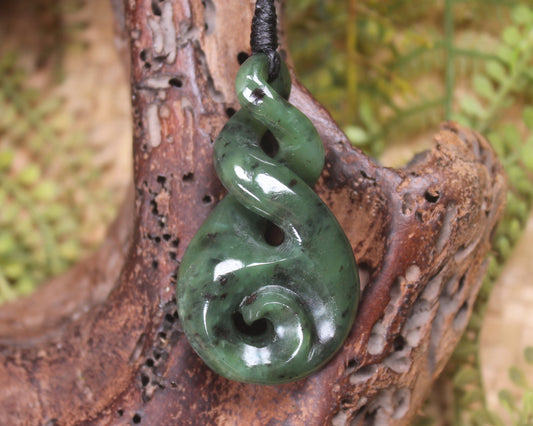 Hapopo Pounamu Koru Twist pendant - NZ Greenstone