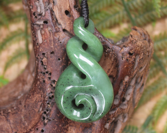 Koru Twist carved from Hapopo Pounamu - NZ Greenstone