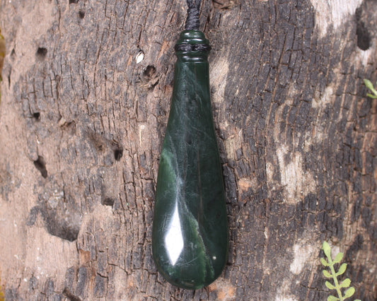 Kawakawa Mere Pendant