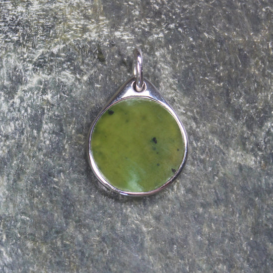 Hapopo Pounamu pendant set in Sterling Silver - NZ Greenstone