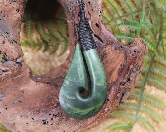 Hei Matau or Fish Hook carved from Kawakawa Pounamu - NZ Greenstone