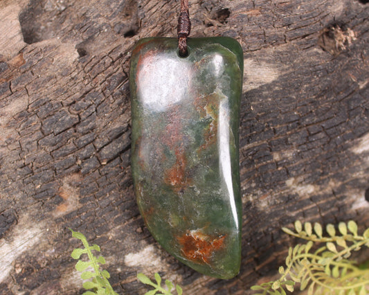 NZ Greenstone Large Niho Taniwha Tooth Pendant (BK507) Totoweka Pounamu