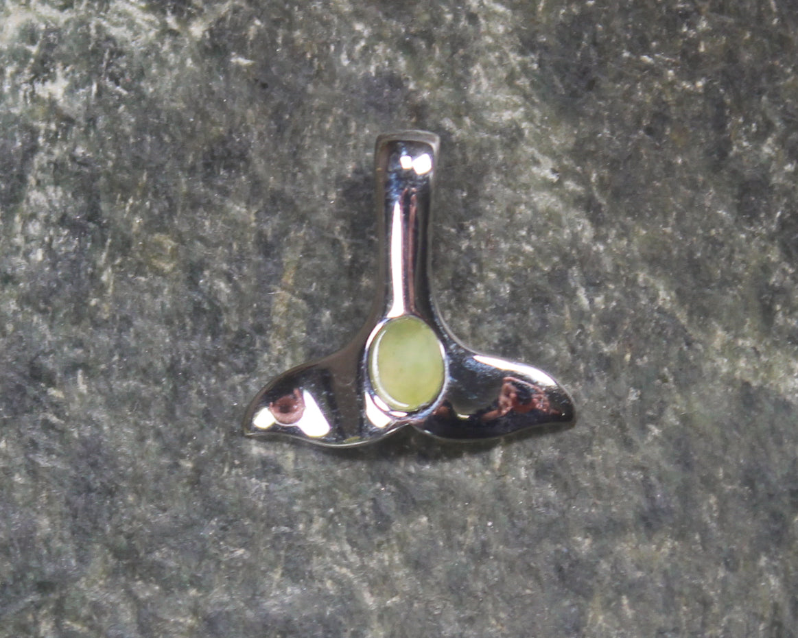 Hapopo Pounamu pendant set in Sterling Silver - NZ Greenstone