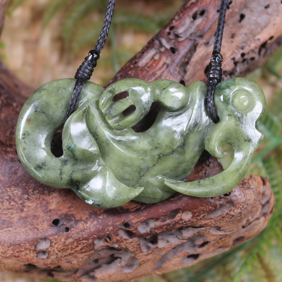Manaia pendant carved from NZ Serpentine