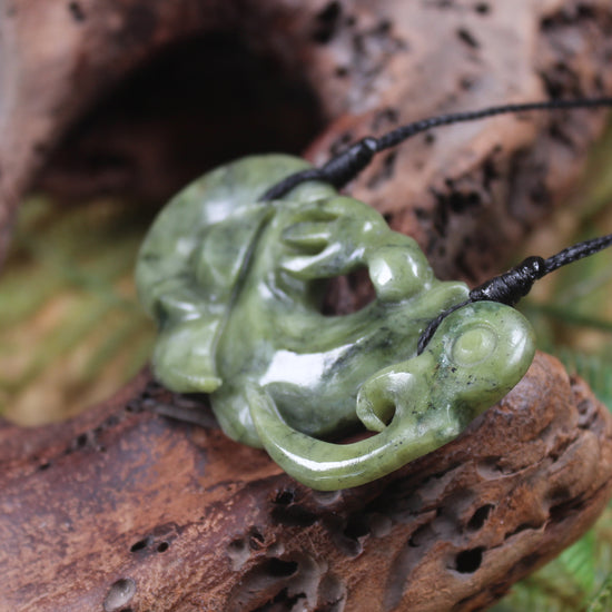 Manaia pendant carved from NZ Serpentine