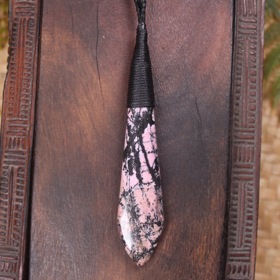Rhodonite Roimata